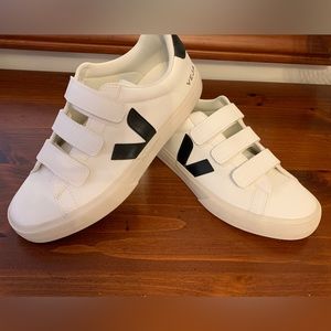 Veja Women’s Sneakers, Size 10